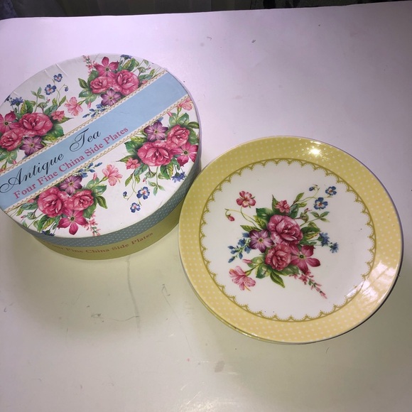 Floral China Side Plates Set  for the Perfect tea party or to serve sweets on. - Picture 11 of 11